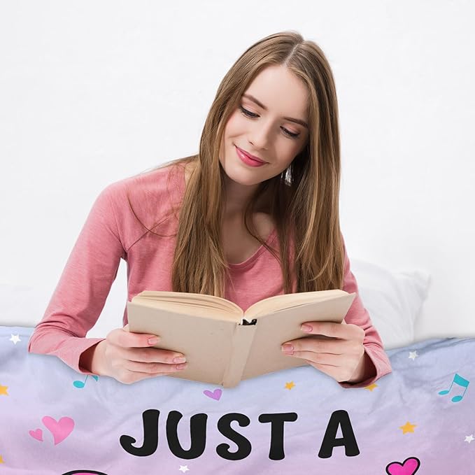 K-Pop Gifts for Teen Girls Women, K-Pop Music Throw Blanket, Christmas Day Gift for Kpop Fan, Just a Girl Who Loves Kpop