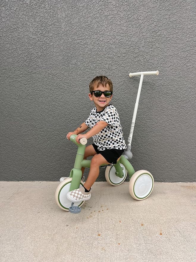 4-in-1 Toddler Tricycle with Adjustable Push Handle for 1-4 Year Old,Birthday Gift and Toy for Boys and Girls Removable Pedals Balance Bike&Scooter (Green)