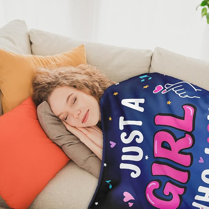 K-Pop Gifts for Teen Girls Women, K-Pop Music Throw Blanket, Christmas Day Gift for Kpop Fan, Just a Girl Who Loves Kpop