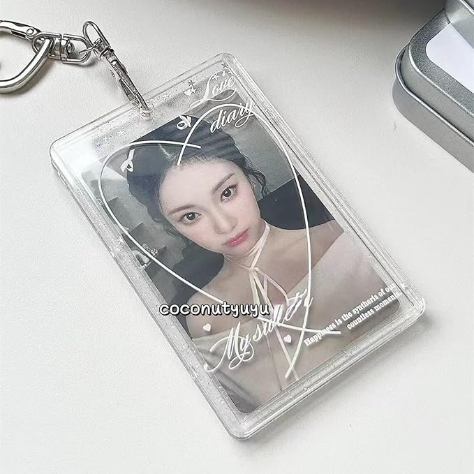Heart Print Kpop Photocard Holder, Acrylic Photo Card Holder with Metal Keychain, Fits Standard 3-Inch Kpop Cards, Portable ID Badge Holder for Fans Collectible Cards